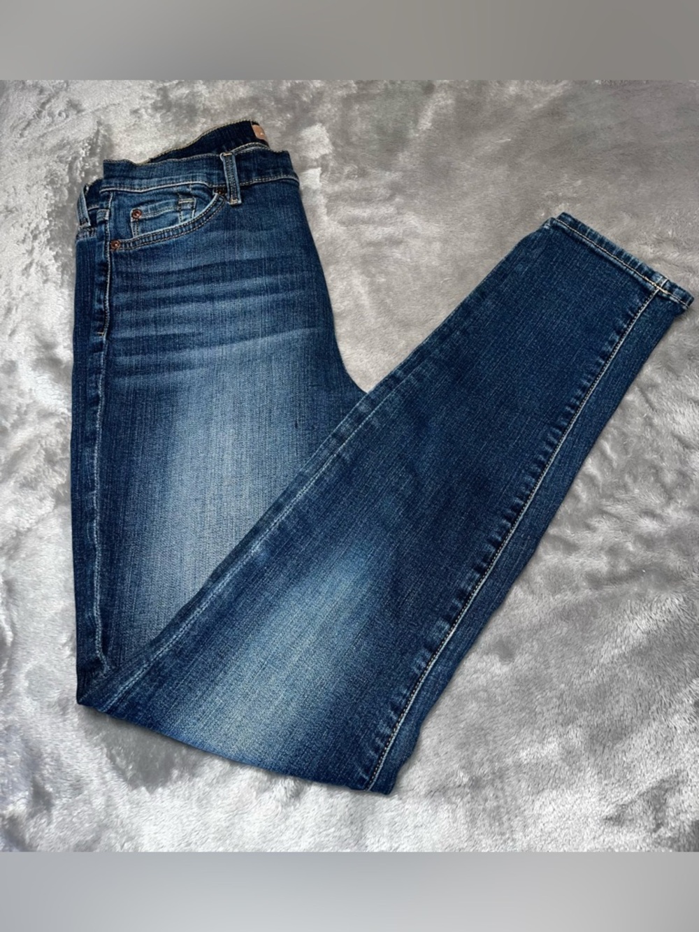 7 For All Mankind Dark Blue Skinny Jeans size 30